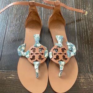 Tory Burch Sandals worn once missing 1 shoe strap!